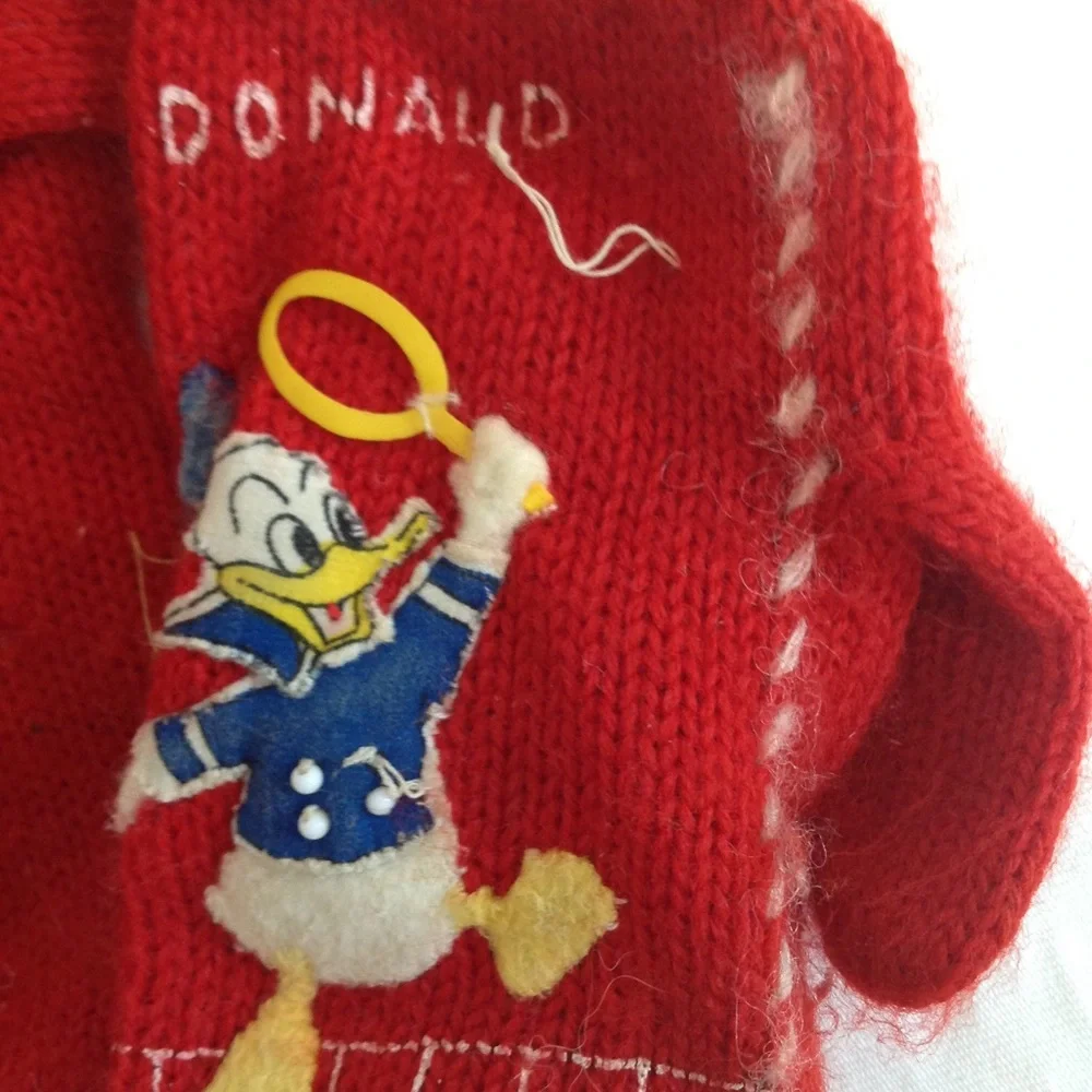 Mickey Mouse and Donald Duck Knitted Gloves Vintage 1950”s